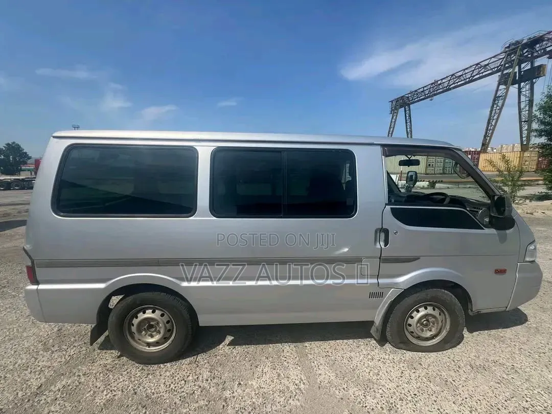 Mazda Bongo 2013 Silver