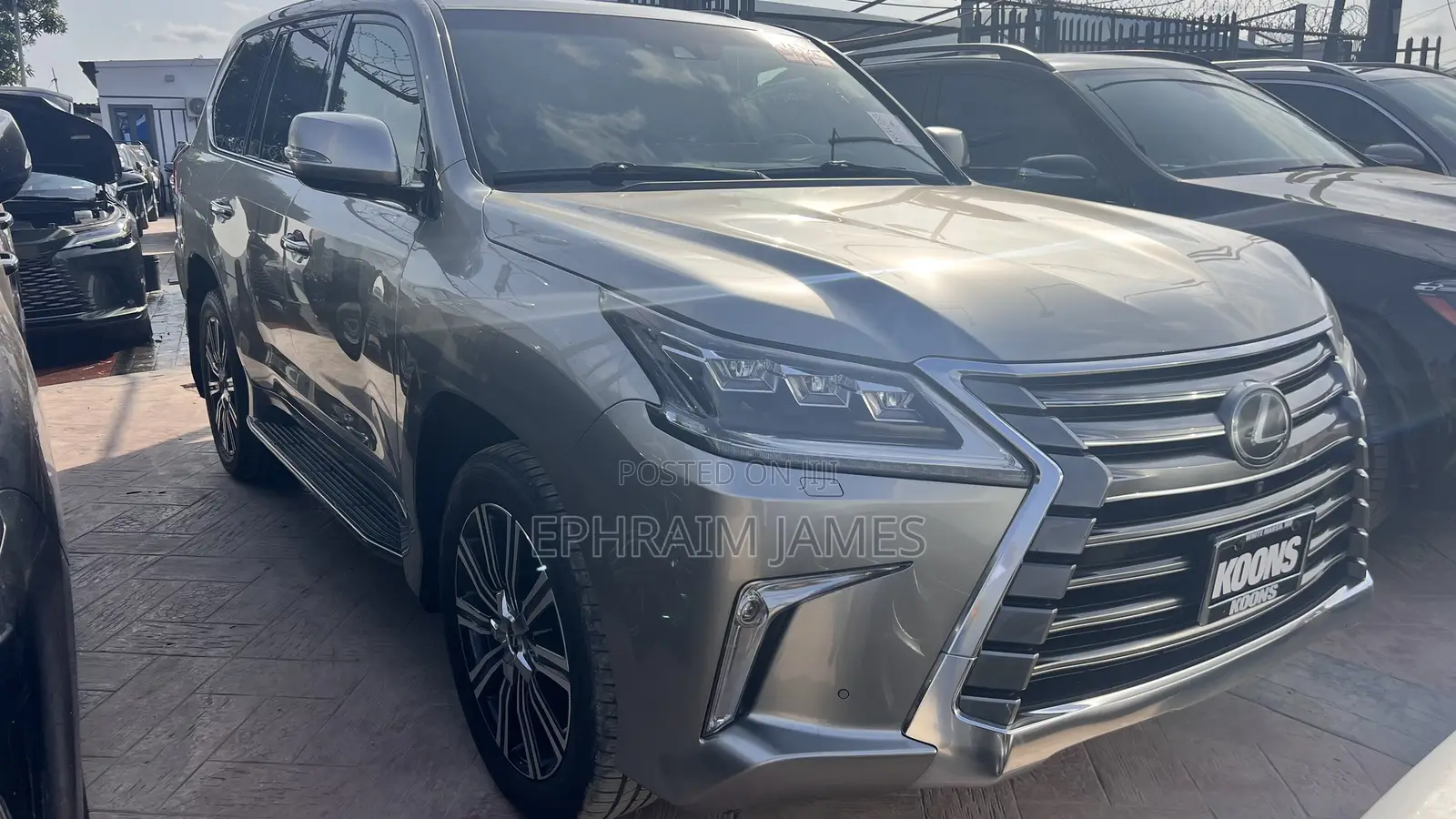Lexus LX 570 AWD 2018 Silver