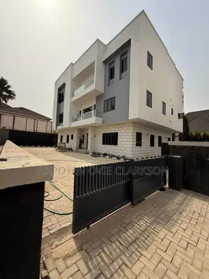 7bdrm Apartment in Asokoro for sale