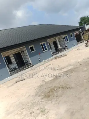 2bdrm Bungalow in Owuisoko, Warri for rent
