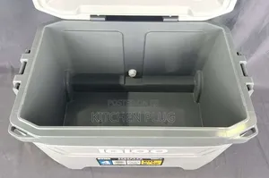 Igloo 60-quart Roller Cooler Designed For Keeping Drinks And Food.