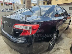 Toyota Camry LE 4dr Sedan (2.5L 4cyl 6A) 2013 Black
