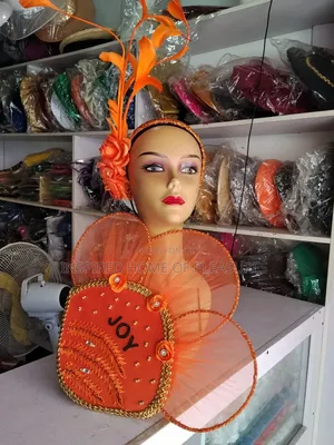Fascinator/Hanfan