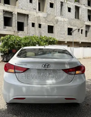 Hyundai Elantra Limited 2012 White