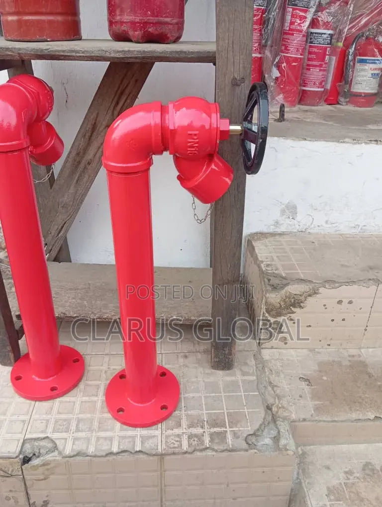 One Way Pillar Fire Hydrant
