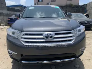 Toyota Highlander Limited 3.5l 4WD 2013 Gray