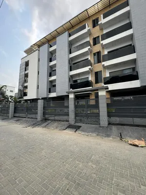 2bdrm Apartment in Ologolo, Lekk, Lagos for rent