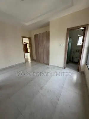 2bdrm Apartment in Lekki Phase 1 for rent