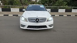 Mercedes-Benz C300 Sport 4Matic Sedan AWD (3.5L 6cyl 7A) 2013 White
