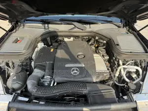 Mercedes-Benz GLC-Class 2016 Blue