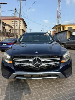 Mercedes-Benz GLC-Class 2016 Blue