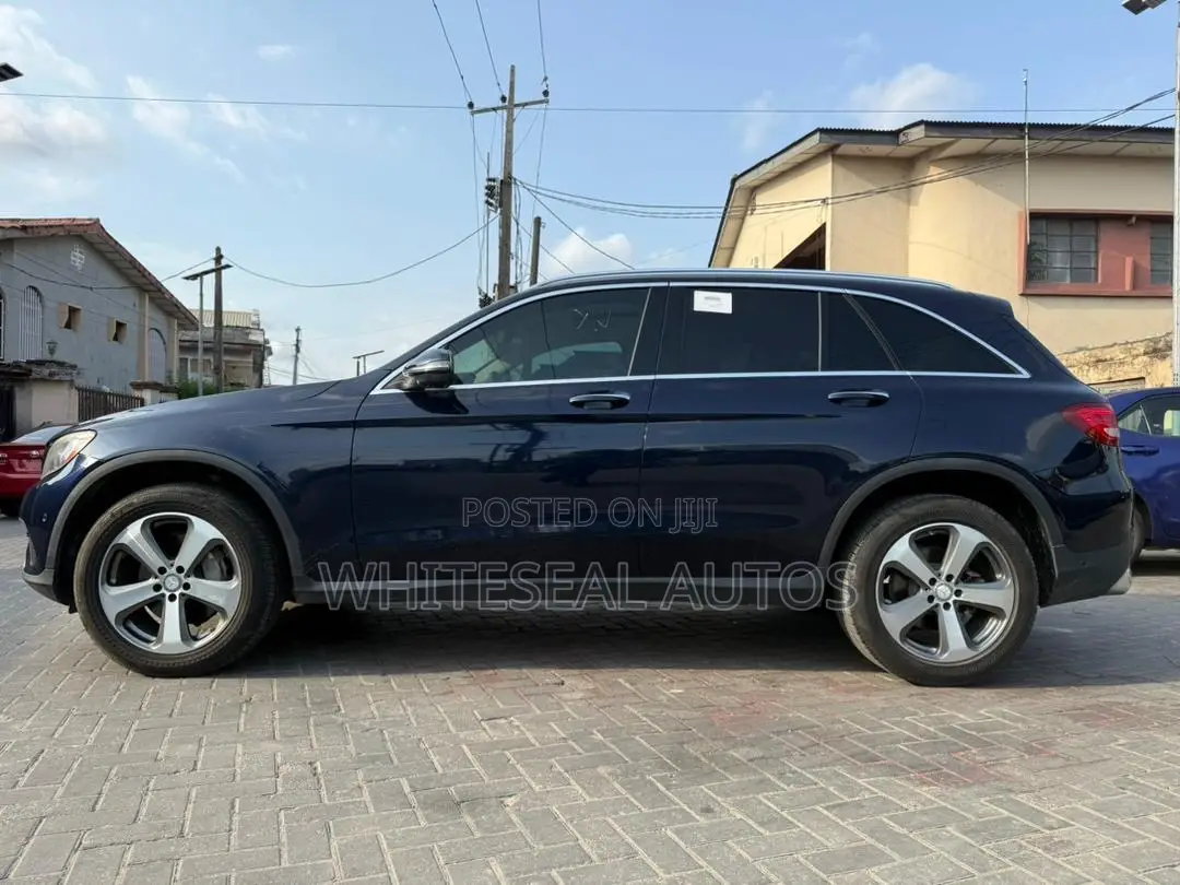 Mercedes-Benz GLC-Class 2016 Blue