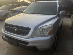 Honda Pilot 2004 Silver