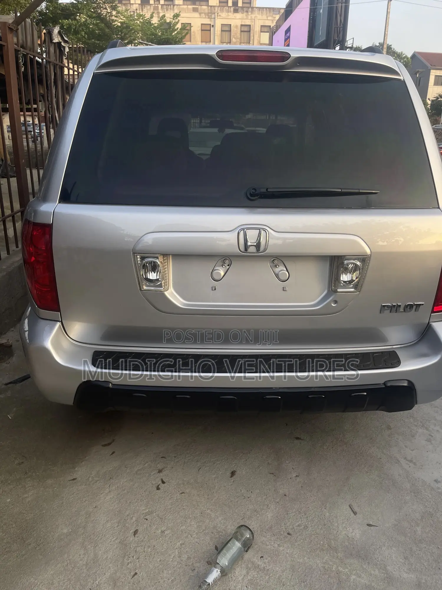 Honda Pilot 2004 Silver