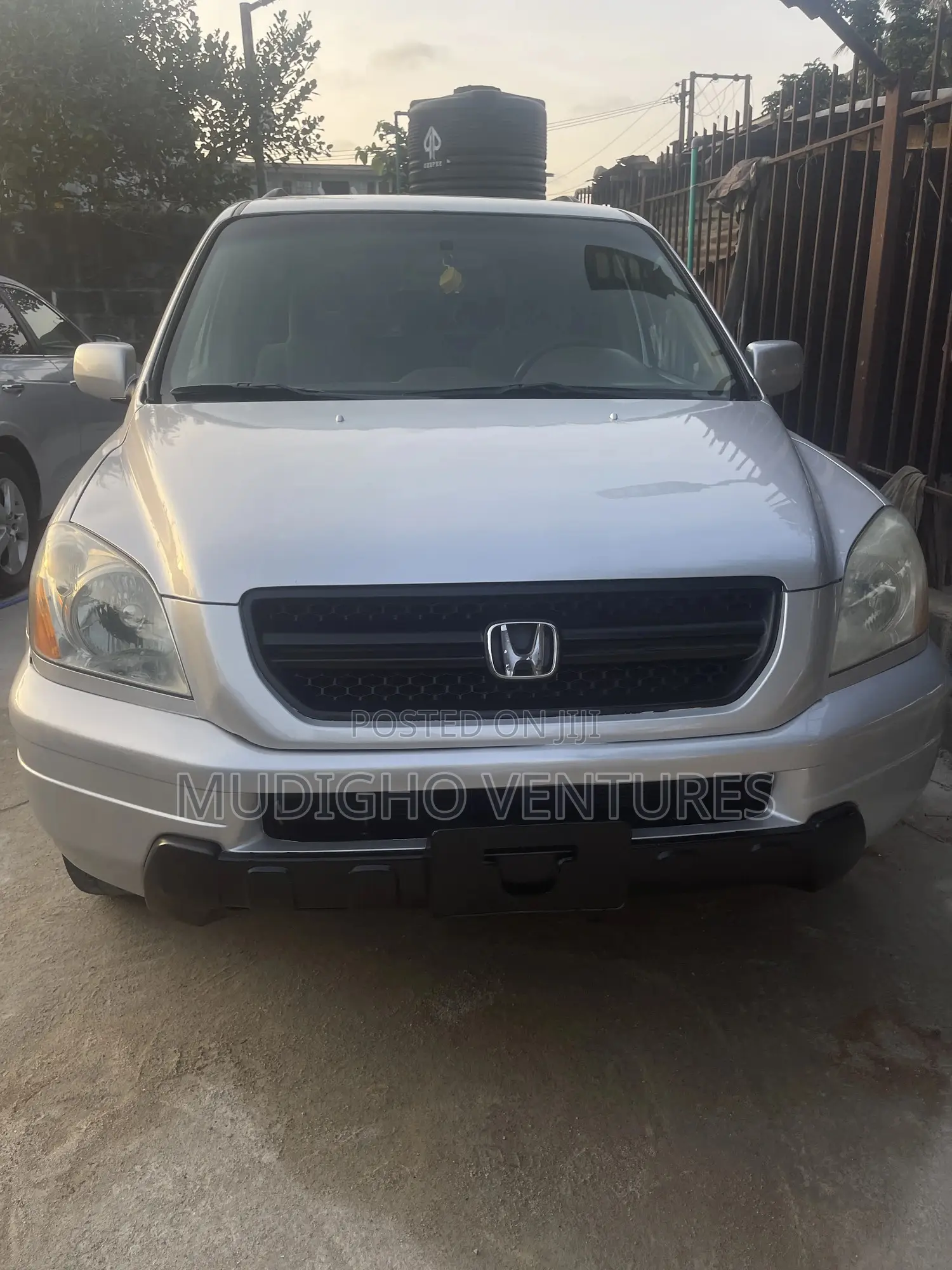 Honda Pilot 2004 Silver