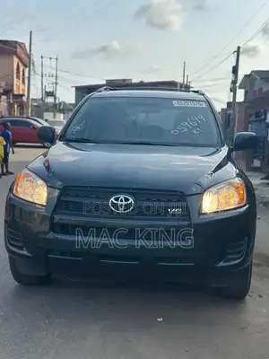 Toyota RAV4 2011