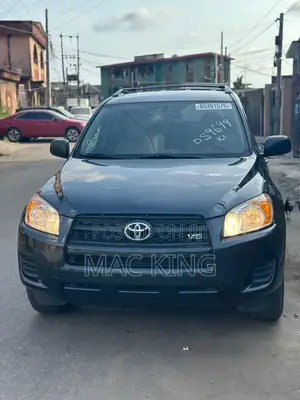 Toyota RAV4 2011
