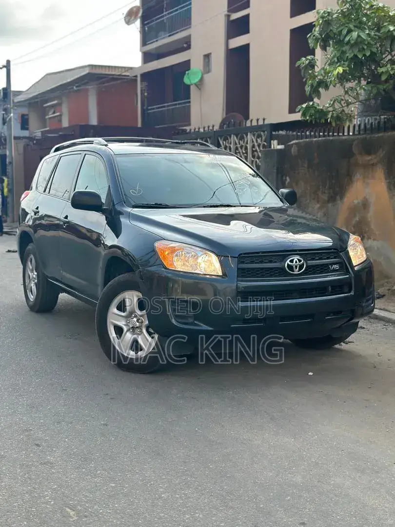 Toyota RAV4 2011