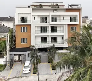 2bdrm Maisonette in Lekki Phase1 for rent