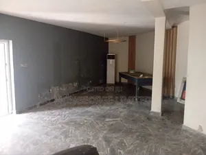 4bdrm Duplex in Lekki Phase 1 for rent