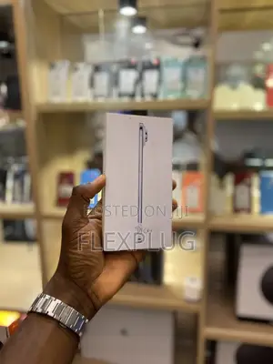 New Apple iPhone Air 256 GB