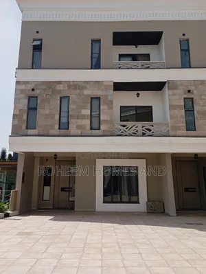 Furnished 5bdrm Duplex in Secured Estate for rent