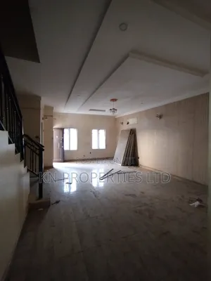 4bdrm Townhouse / Terrace in Kaura for rent