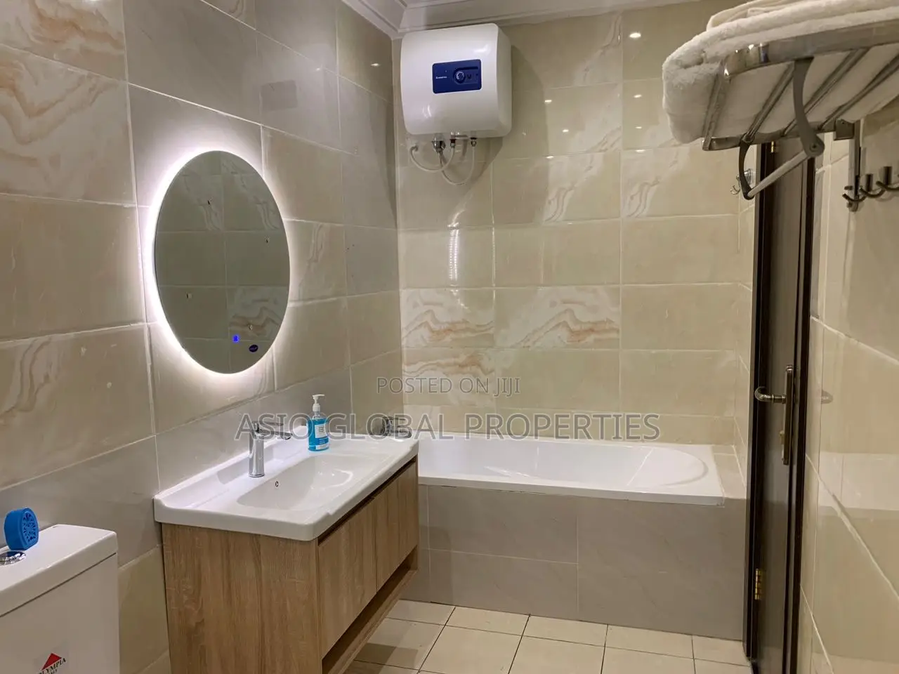 4-Bedroom Luxury Apartment With Pool at Lekki Phase 1