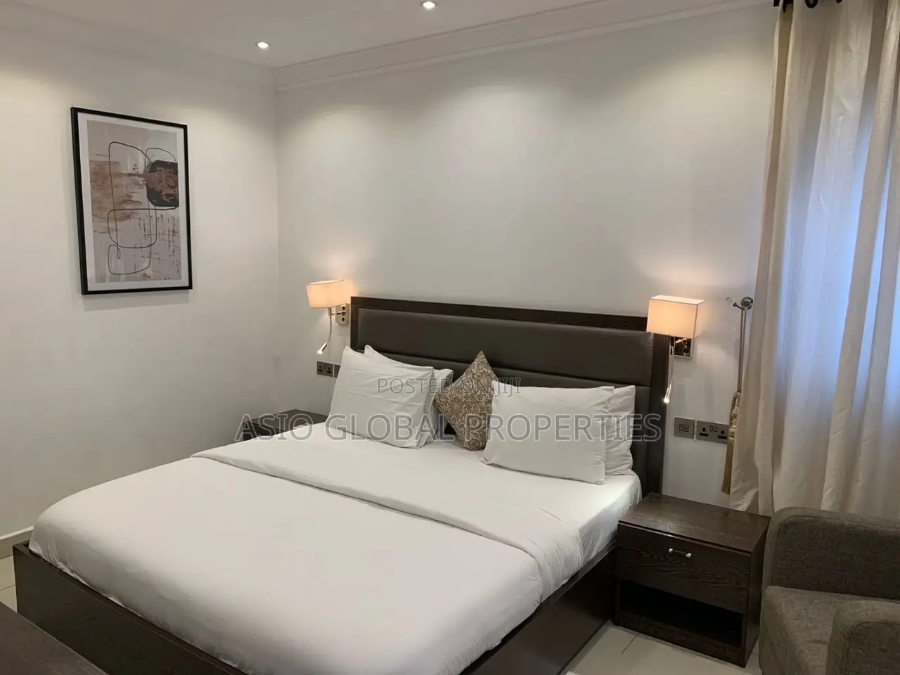 4-Bedroom Luxury Apartment With Pool at Lekki Phase 1