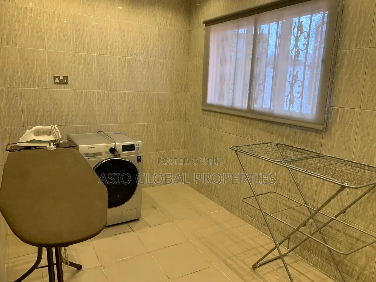 4-Bedroom Luxury Apartment With Pool at Lekki Phase 1