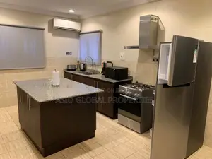 4-Bedroom Luxury Apartment With Pool at Lekki Phase 1