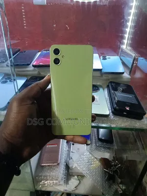 Samsung Galaxy A05 64 GB Green