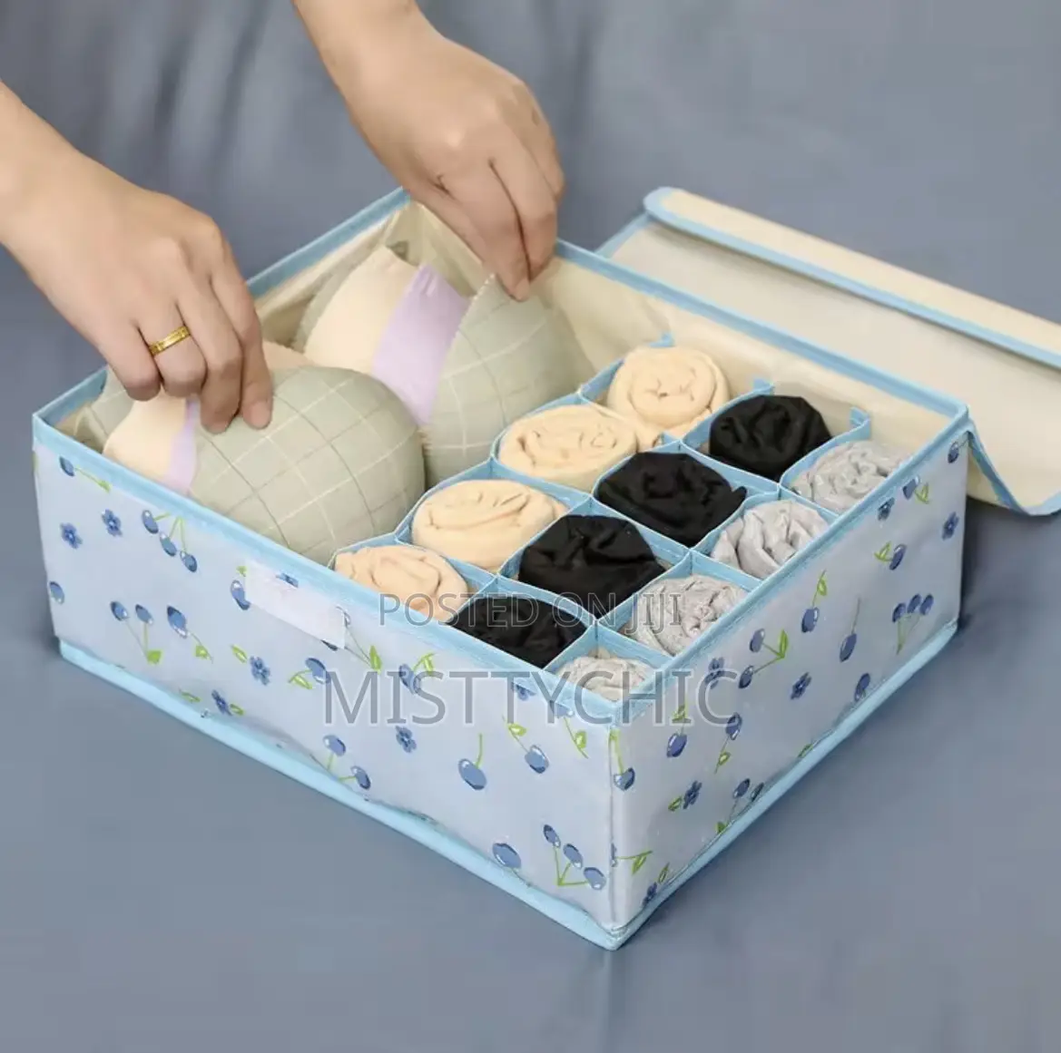 Simple Printed Pattern Underwear Storage Box Bra
