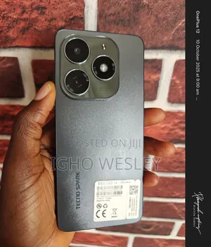Tecno Spark 20 128 GB Black