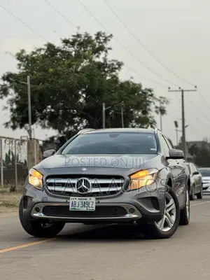 Mercedes-Benz GLA 250 2015 Gray