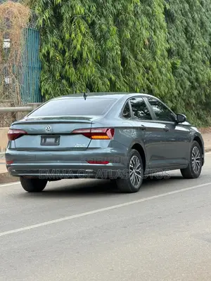 Volkswagen Jetta SEL 4dr Sedan (1.8L 4cyl Turbo 6A) 2015 Gray