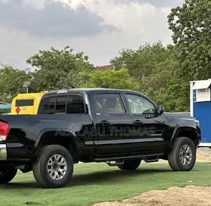 Toyota Tacoma SR5 2017 Black