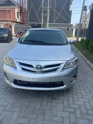 Toyota Corolla 2009 Silver