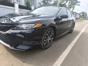 Toyota Camry SE (2.5L 4cyl 8A) 2019 Black