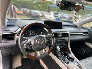 Lexus RX 350 FWD 2017 Gold