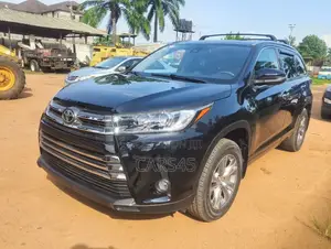 Toyota Highlander XLE 4dr SUV (3.5L 6cyl 6A) 2015 Black