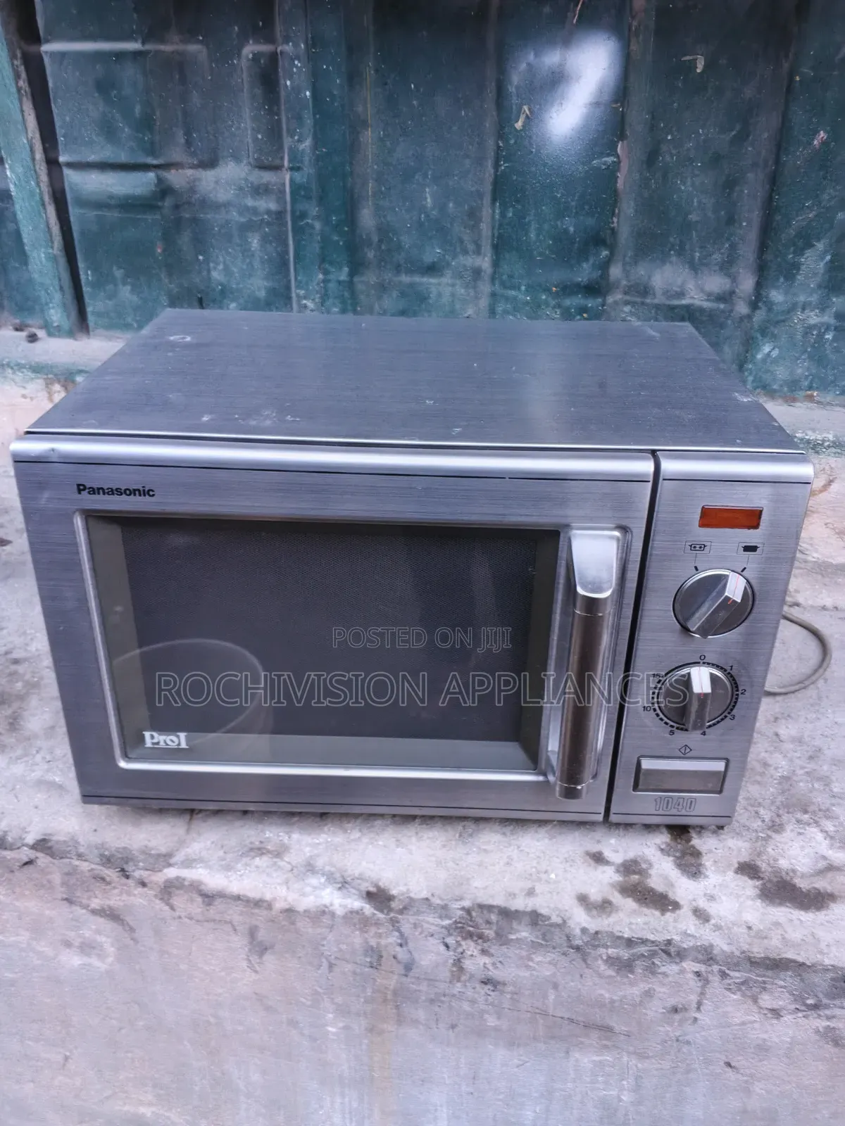 Panasonic Heavy-Duty Industrial Microwave