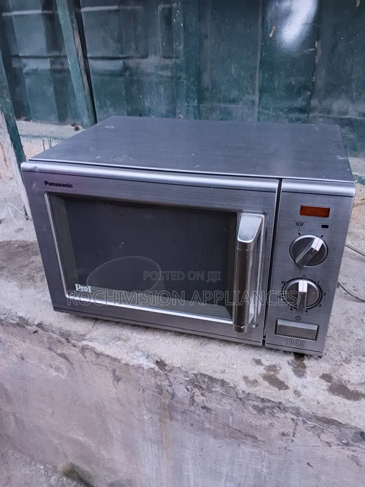 Panasonic Heavy-Duty Industrial Microwave