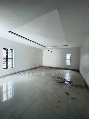 4bdrm Townhouse / Terrace in Lekki Expressway for rent