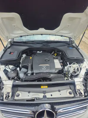 Mercedes-Benz GLC-Class 2019 White