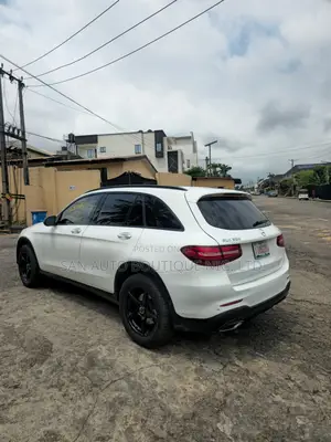 Mercedes-Benz GLC-Class 2019 White