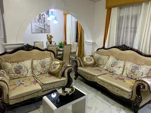 Charming 3-bedroom Duplex: Your Home Away From Home!