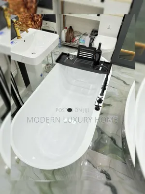 Complete Bathtub With Mixer