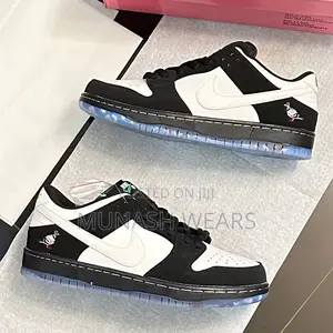 Nike Sb Dunk Low Black and White 40-46