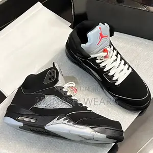 Nike Jordan Sneakers 40-46 Available High Cut